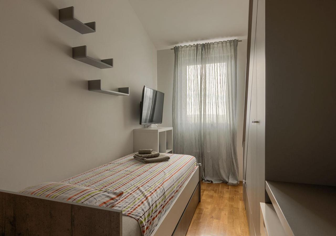 Apartment Leki - Newly Renovated, Modern City Spot พูลา ภายนอก รูปภาพ
