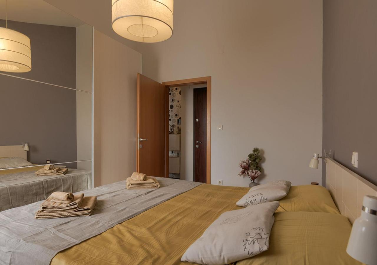 Apartment Leki - Newly Renovated, Modern City Spot พูลา ภายนอก รูปภาพ