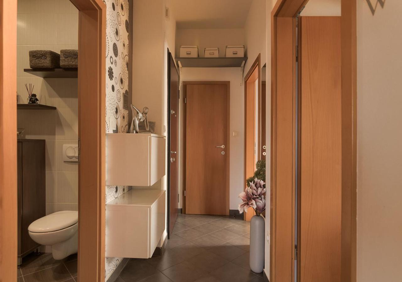Apartment Leki - Newly Renovated, Modern City Spot พูลา ภายนอก รูปภาพ