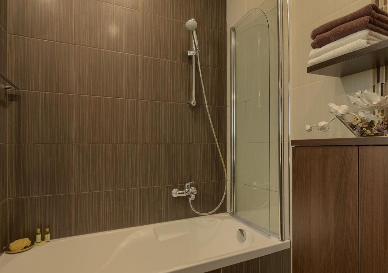 Apartment Leki - Newly Renovated, Modern City Spot พูลา ภายนอก รูปภาพ